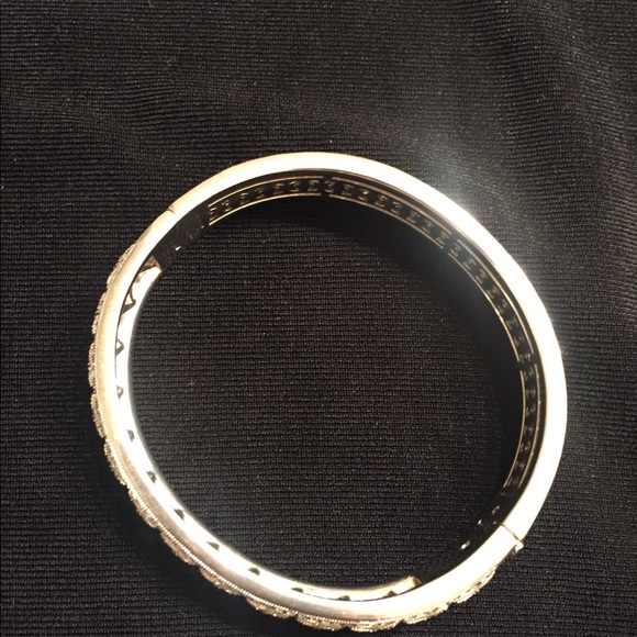 Nadri Crystal bangle from Mappins - Picture 4 of 6